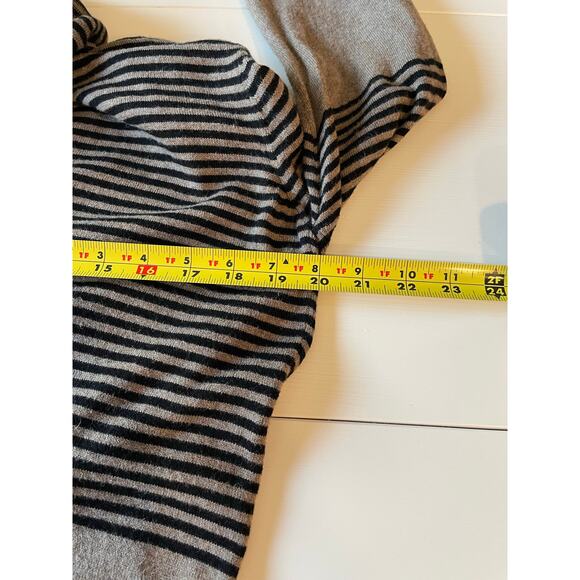 Max Studio Faux Wrap Pullover Sweater Sz L Striped Colorblock Tan Black Chic - Picture 7 of 9